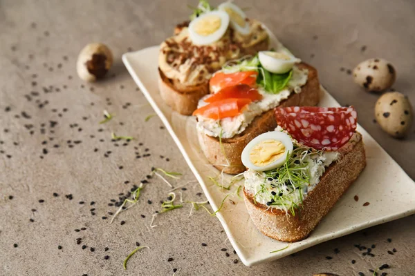 Plate Fresh Tasty Bruschettas Table — Stock Photo, Image