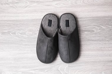 Katta yumuşak terlik