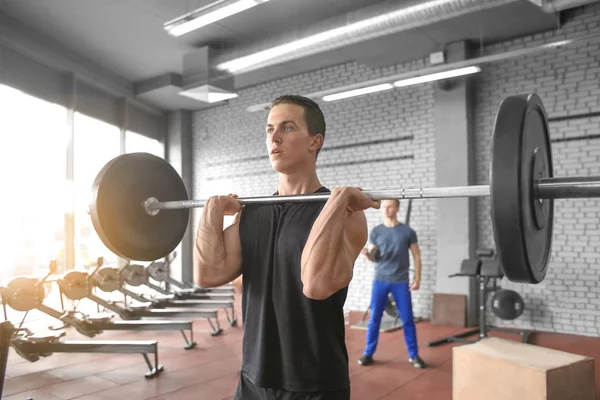 Athletic Man Training Barbell Modern Gym — Stock Photo, Image
