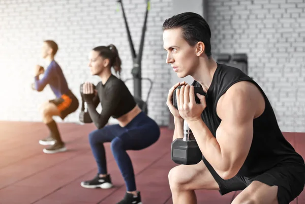 Group Athletes Training Gym — Stock Photo, Image