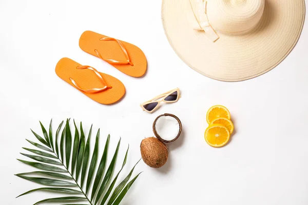 Female Beach Accessories Tropical Fruits Leaf White Background — Stock Photo, Image