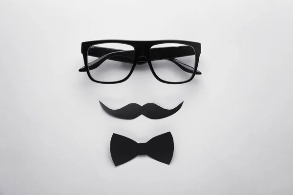 Divatos Szemüveg Világos Háttér Vicces Összetétele — Stock Fotó