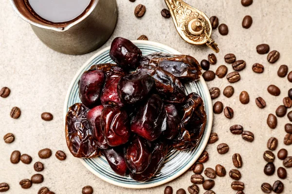 Plate Tasty Dates Table — Stock Photo, Image