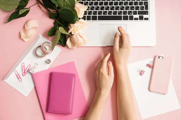 Female Hands Laptop Items Crafting Color Background — Stock Photo, Image