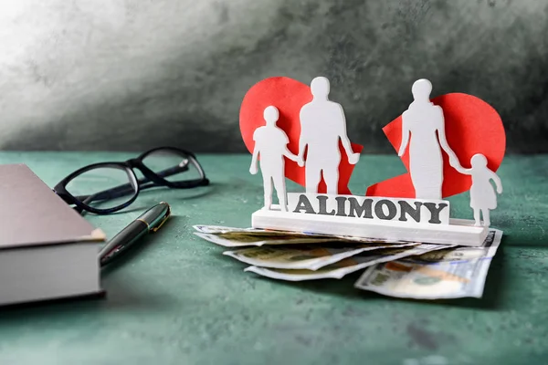 Composizione Con Figura Famiglia Denaro Carta Con Testo Alimony Sul — Foto Stock