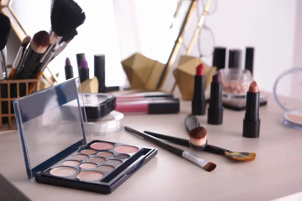 Professionell Makeup Cosmetics Med Borstar Toalettbord — Stockfoto