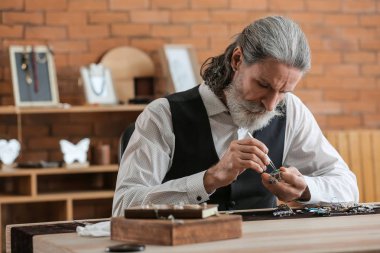 Süsleme yapım Atölyesi kuyumcu