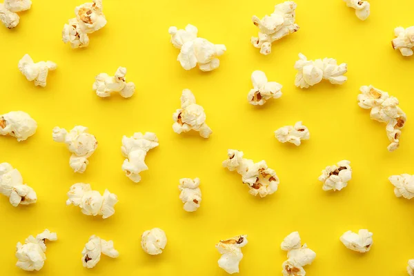 Tasty Scattered Popcorn Color Background — Stock Photo, Image