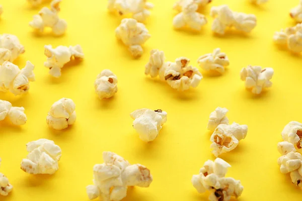 Tasty Scattered Popcorn Color Background — Stock Photo, Image