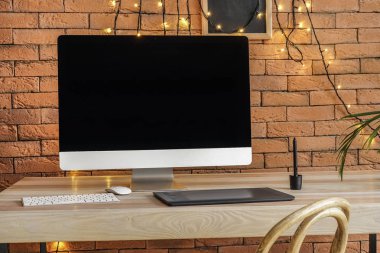 Modern bilgisayar ve Oda tablo grafik tablet