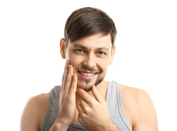 Bello Uomo Avendo Metà Del Suo Viso Rasato Contro Sfondo — Foto Stock