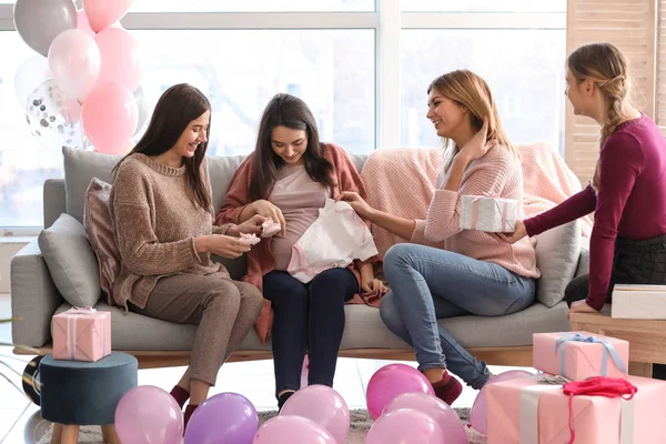 Pregnant Woman Her Friends Baby Shower Party — Stock Photo, Image