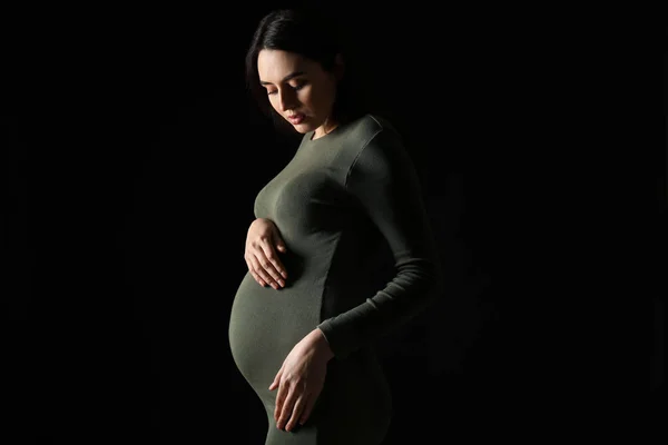 Porträtt Vacker Gravid Kvinna Mörk Bakgrund — Stockfoto