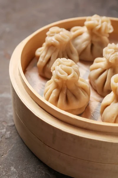 Bamboo Steamer Tasty Dumplings Table Closeup — Stock Photo, Image