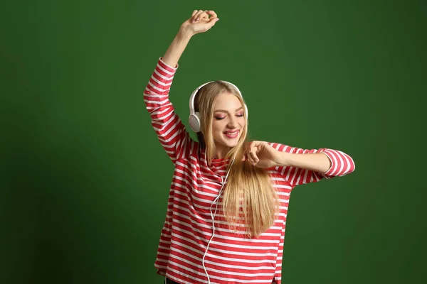 Beautiful Young Woman Headphones Dancing Color Background — Stock Photo, Image