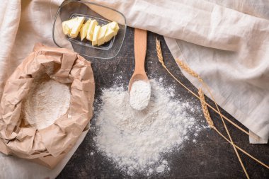 Masada ekmek yapmak için malzemeler