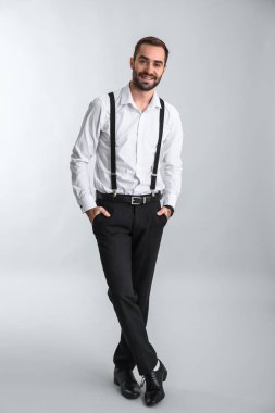 Işık arka plan resmi kıyafetler moda yakışıklı