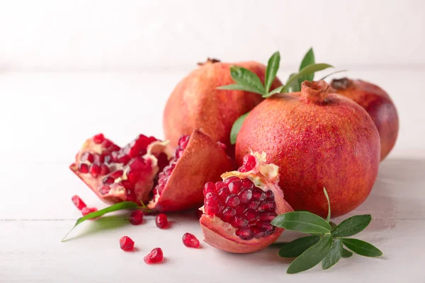 Ripe Pomegranates White Table — Stock Photo, Image