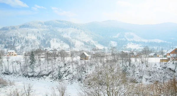 Bella Località Montagna Innevata Nella Giornata Invernale — Foto Stock