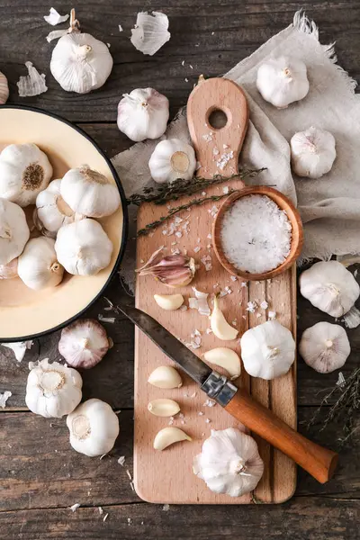 Composition Fresh Garlic Wooden Table — Stock Photo, Image