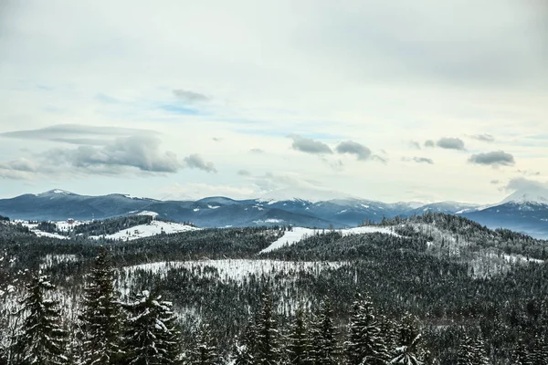Bellissimo Paesaggio Con Montagne Nella Giornata Invernale — Foto Stock