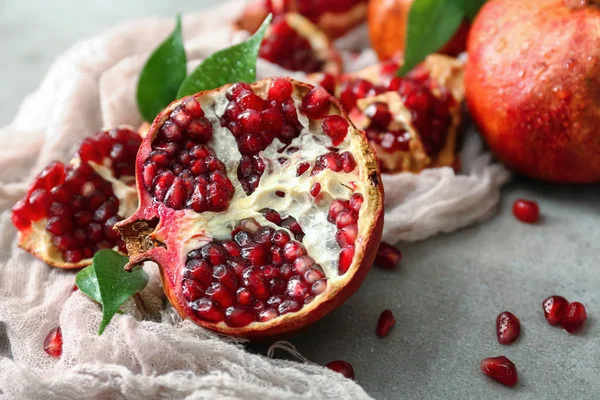 Tasty Ripe Pomegranates Table — Stock Photo, Image