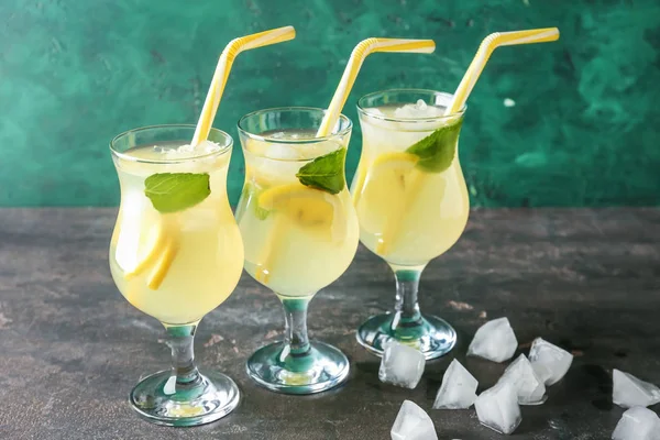 Glasses Fresh Lemonade Table — Stock Photo, Image