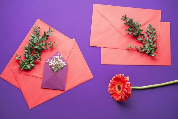 Envelopes Floral Decor Color Background — Stock Photo, Image