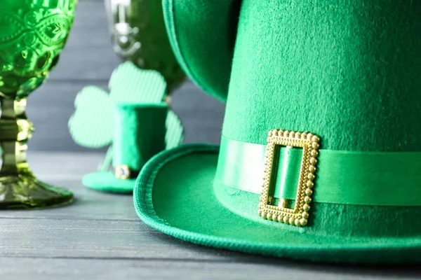 Sombrero Duende Sobre Mesa Madera Celebración Del Día San Patricio — Foto de Stock