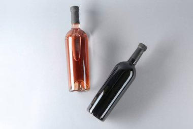 Açık renkli lezzetli şarap şişe