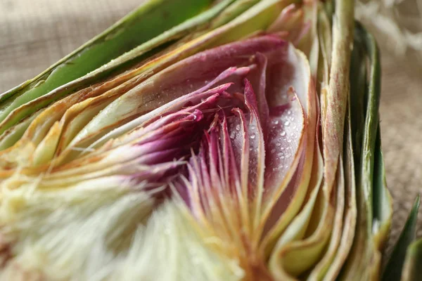 Raw Cut Artichoke Closeup — Stock Photo, Image