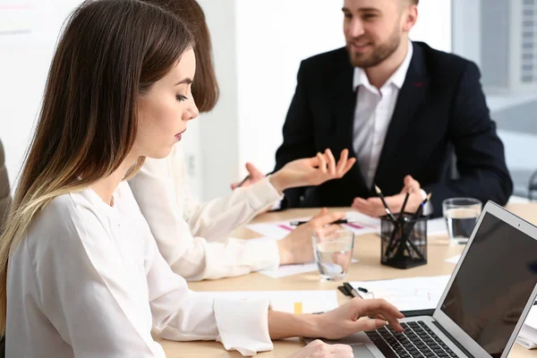 Young Business People Meeting Office — Stock Photo, Image