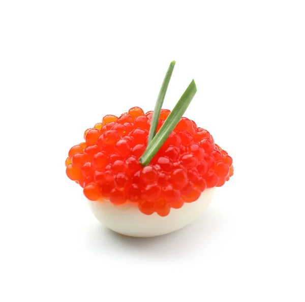 Sabroso Huevo Diabólico Con Caviar Sobre Fondo Blanco —  Fotos de Stock