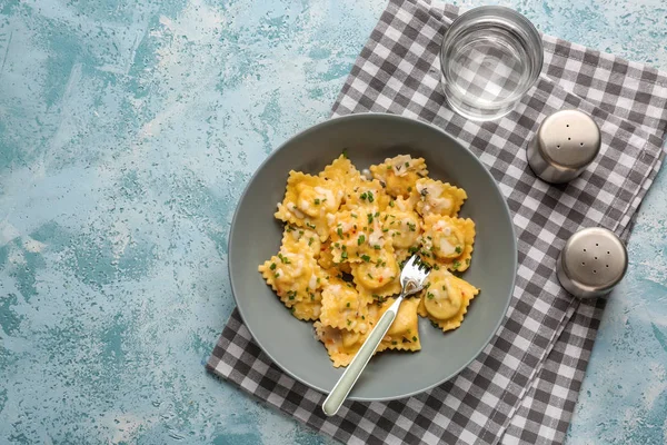 Placa Com Ravioli Saboroso Tabela Cores — Fotografia de Stock