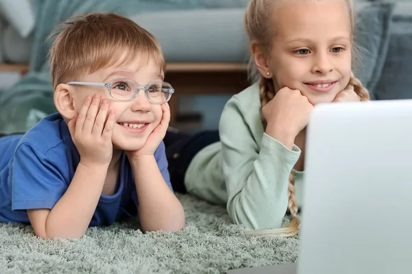 Cute Little Children Watching Cartoons Home — Stock Photo, Image