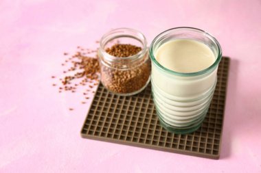 Leziz buğday süt üzerinde renk tablosu