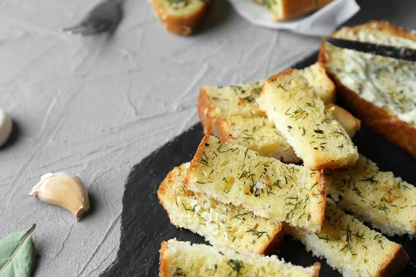 Tasty Cut Garlic Bread Table Closeup — Stock Photo, Image