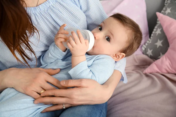 Mother Feeding Her Cute Baby Home — Stock Photo, Image