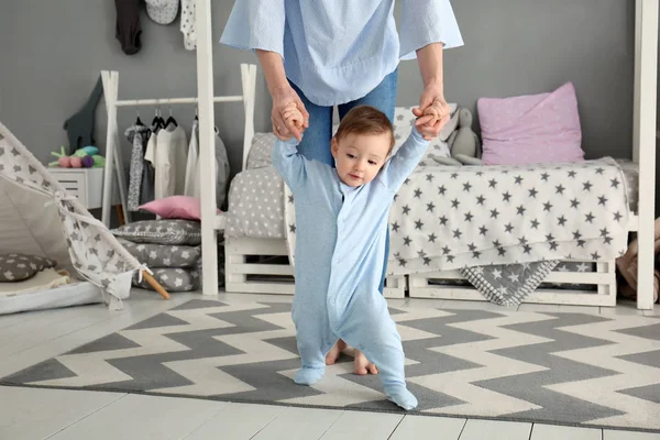 Mother Playing Cute Baby Home — Stock Photo, Image