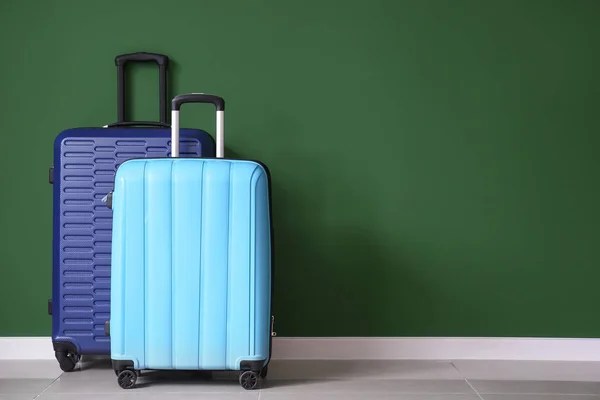 Packed Suitcases Color Wall — Stock Photo, Image