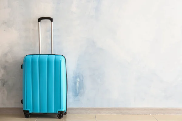 Packed Suitcase Light Wall — Stock Photo, Image