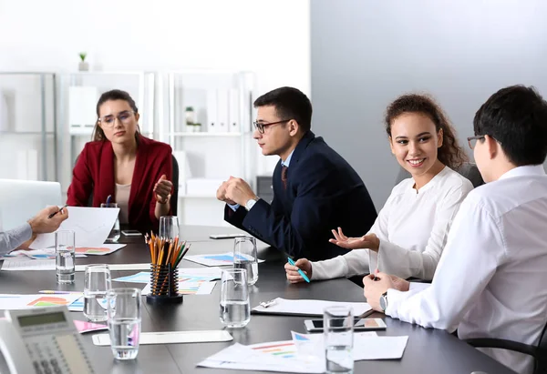 Young people having business meeting in office — Stock Photo, Image