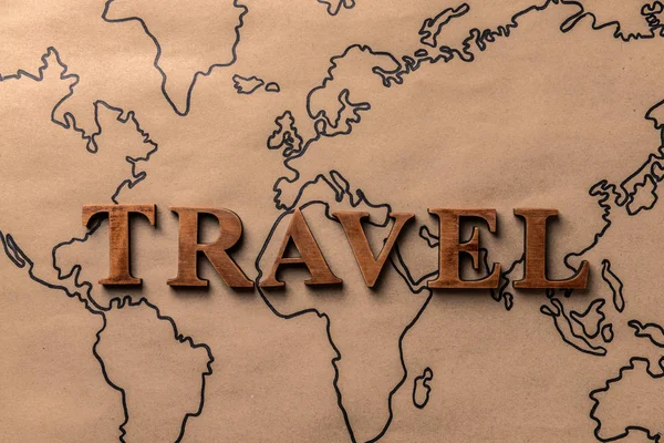 Word TRAVEL на карте мира — стоковое фото