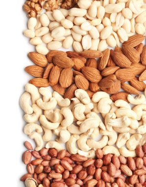 Beyaz zemin üzerine fındık farklı türleri ile kompozisyon