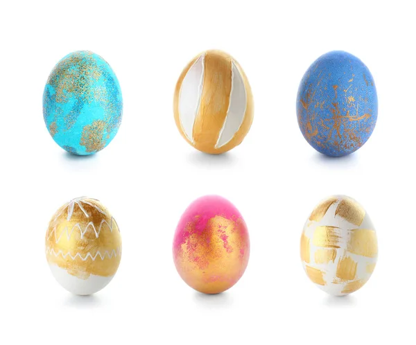Belle uova di Pasqua su sfondo bianco — Foto Stock