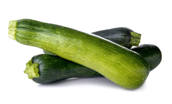 Zucchinis frescos sobre fondo blanco — Foto de Stock