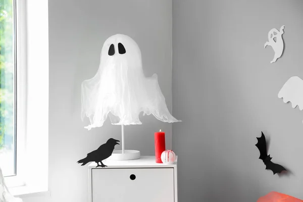 Creative decorations for Halloween party in room — Stock Photo, Image