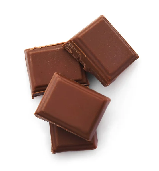 Chutné mléčné čokolády na bílém pozadí — Stock fotografie