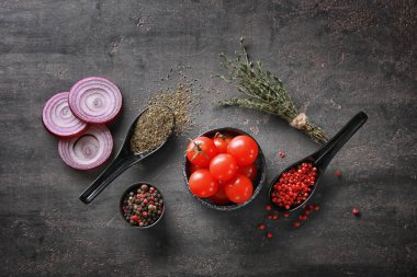 Sebze ve baharat gri tablo taze kekik