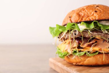 Tablo, closeup lezzetli burger